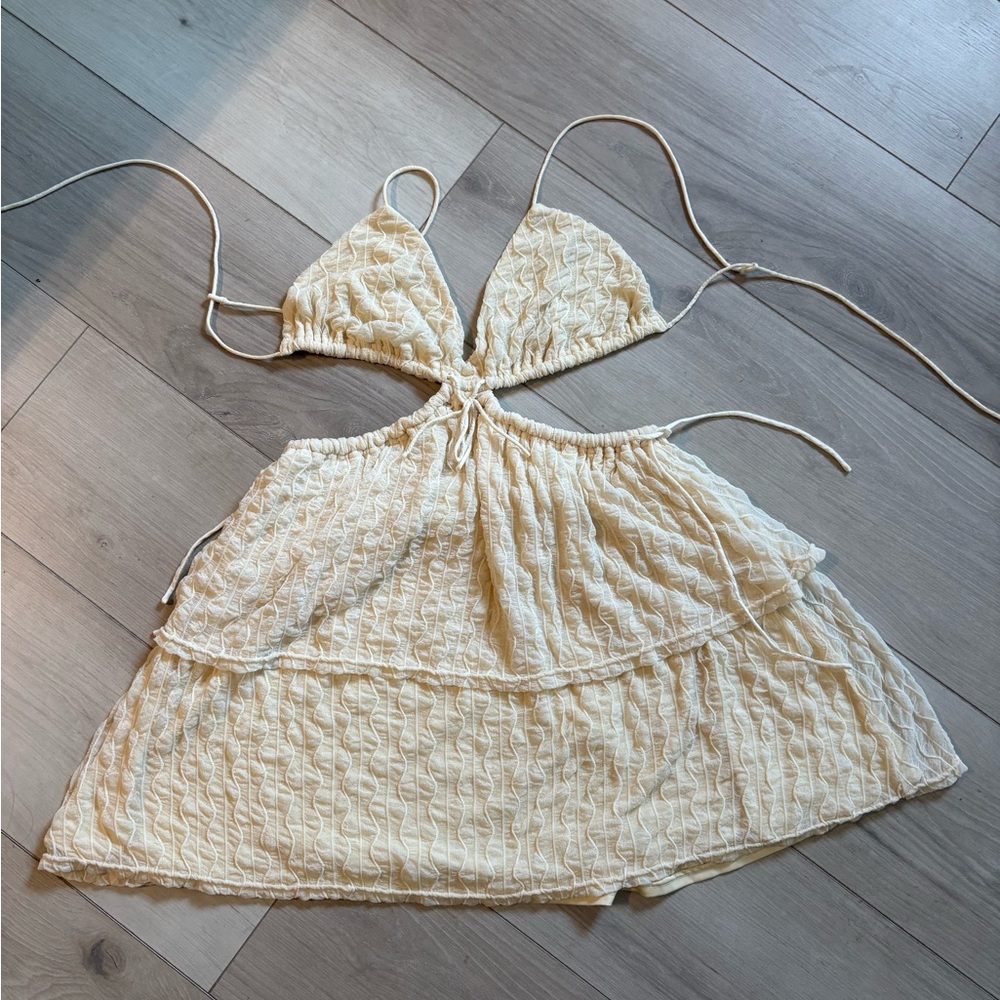SABO SKIRT CREAM BACKLESS DRESS
